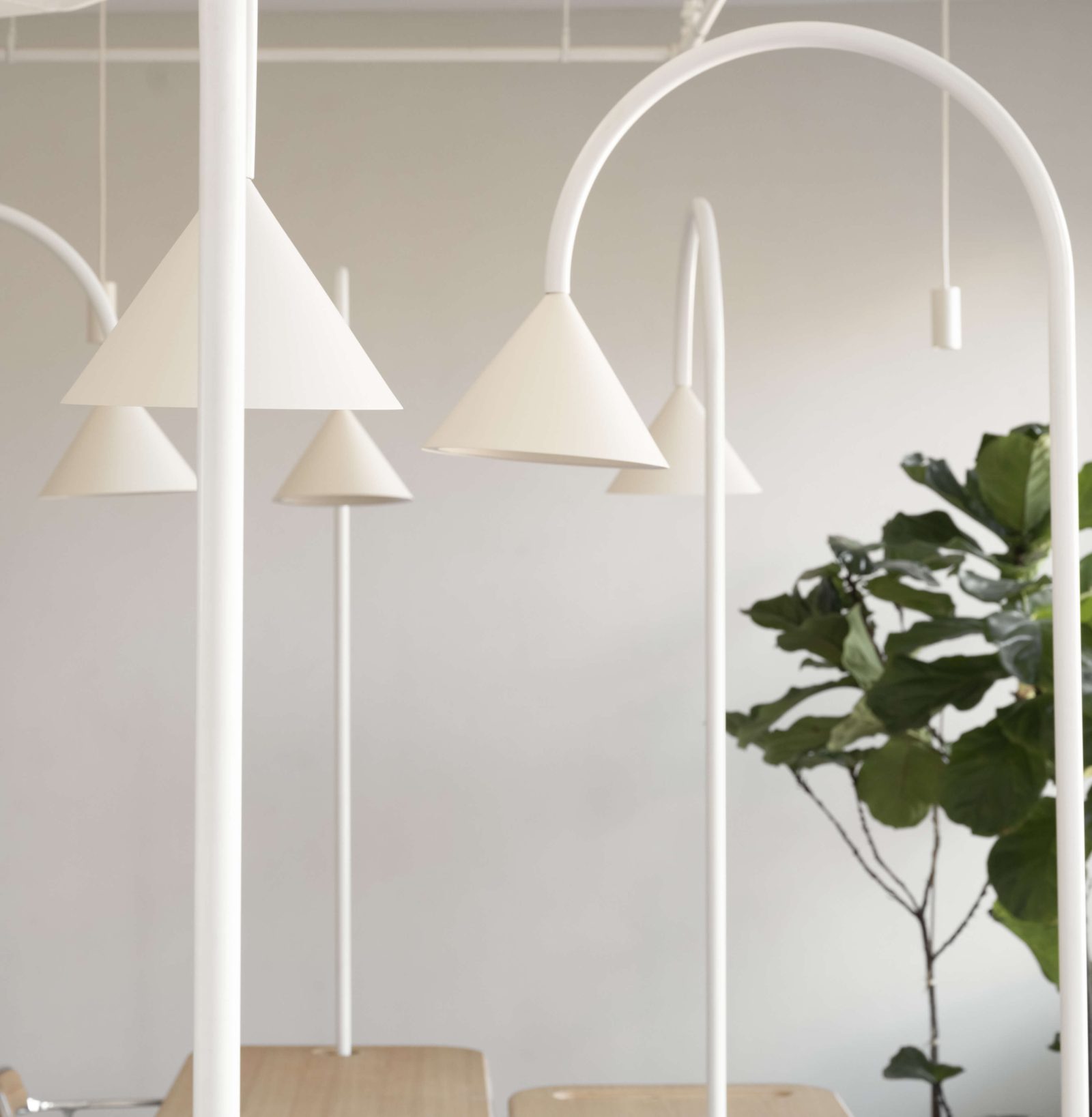 Arc Desk Lamp