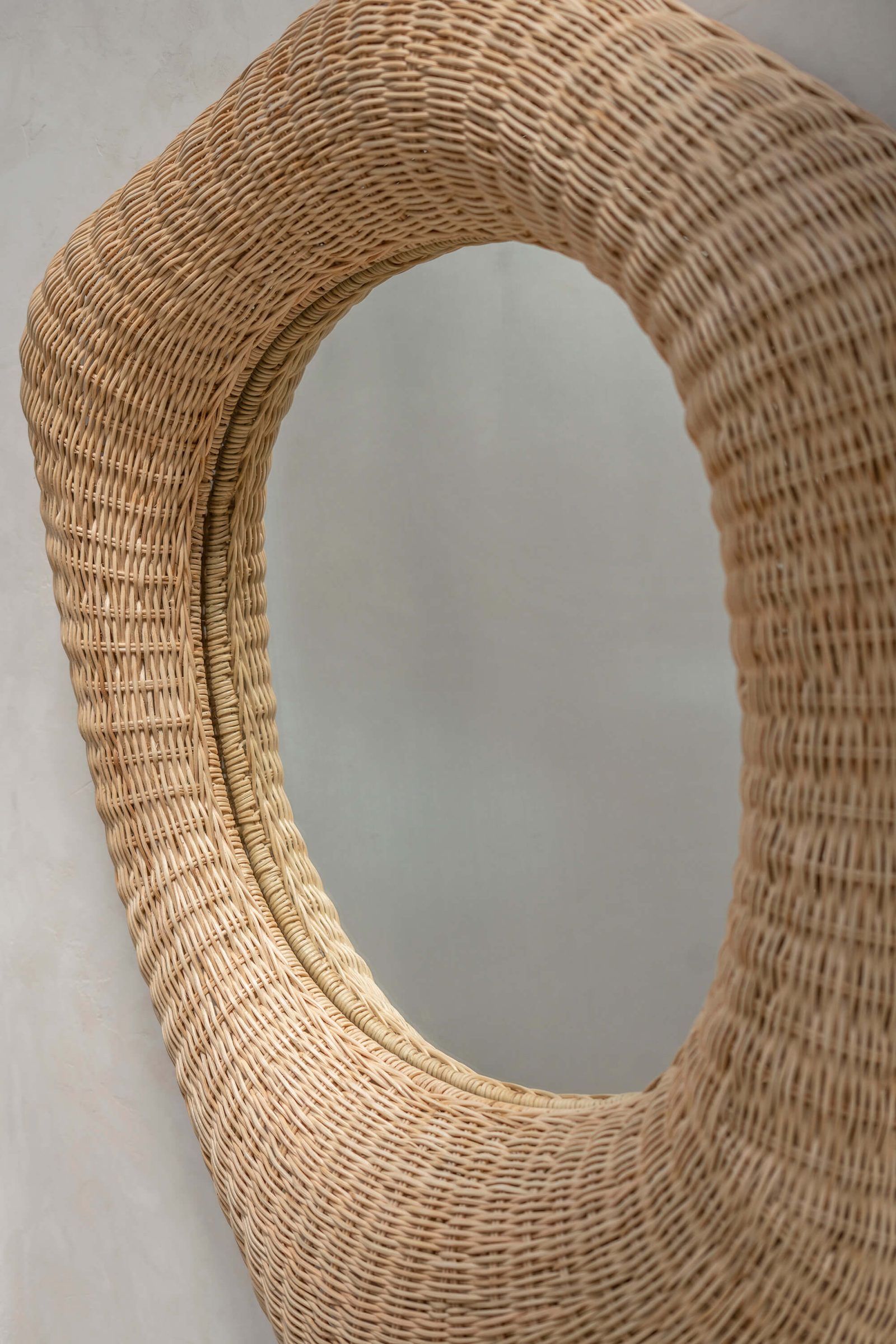 Pern Baan Waii Mirror